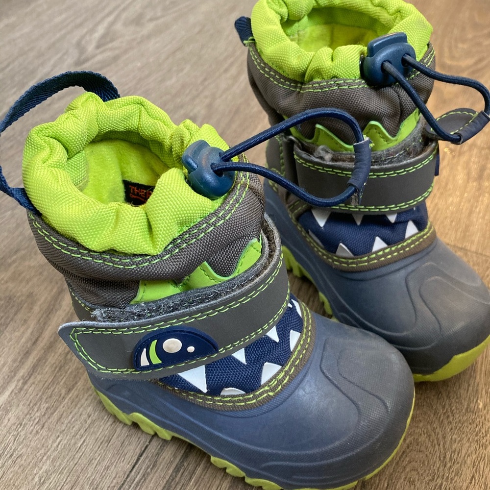 Toddler snow boots